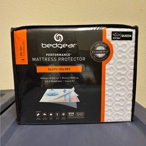 Bedgear Performance Mattress Protector - Queen